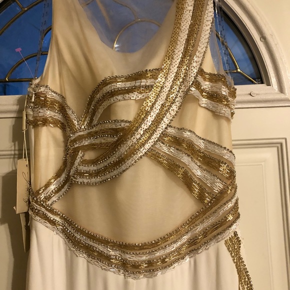 White Gorgeous 💕💕💕 - Picture 3 of 5